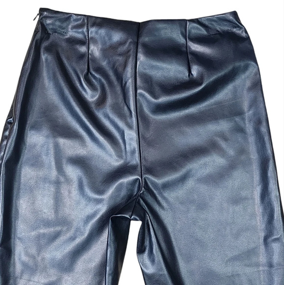 Fabletics Vegan Leather Ankle Leggings NWT - Picture 6 of 10